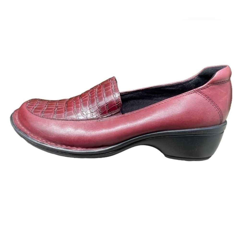 Clarks Artisan Croc Embossed Shoes